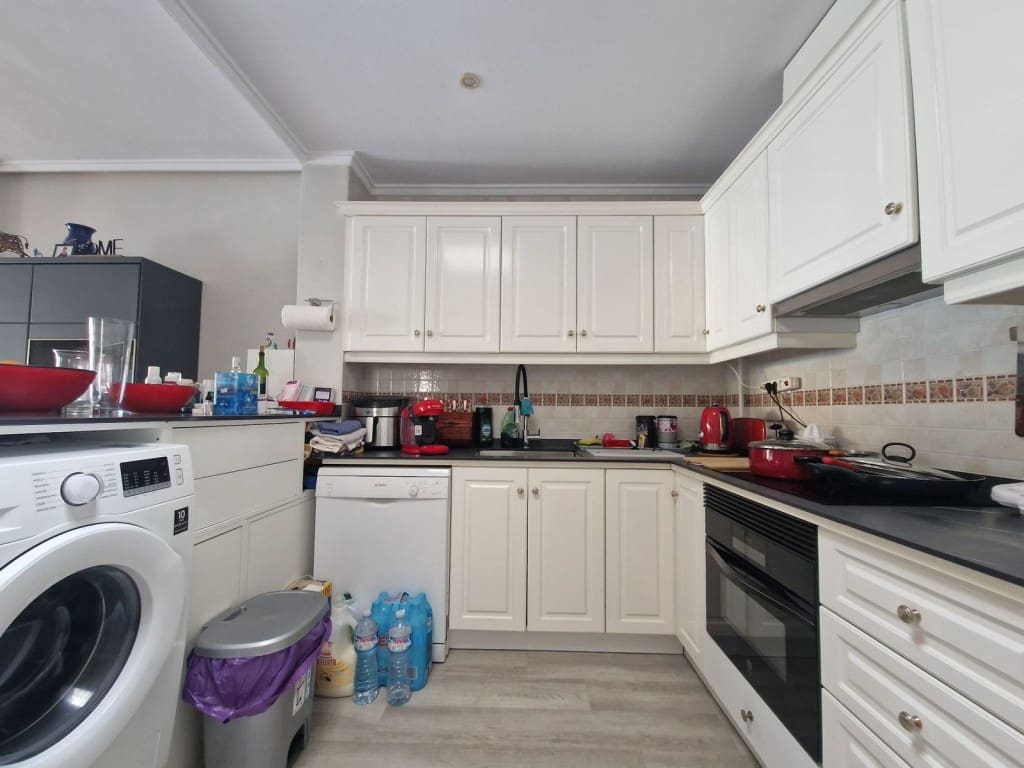 3 soverom Hus til salgs i Torrevieja med svømmebasseng - € 188 000 (Ref: 9371792)