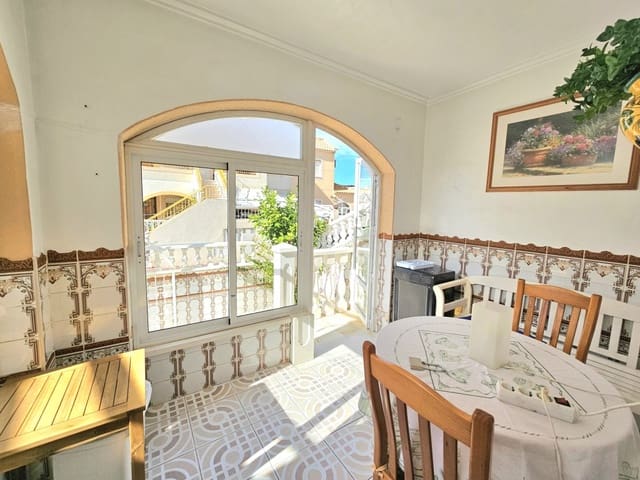 2 slaapkamer Huis te koop in Torrevieja met zwembad - € 136.000 (Ref: 9378783)