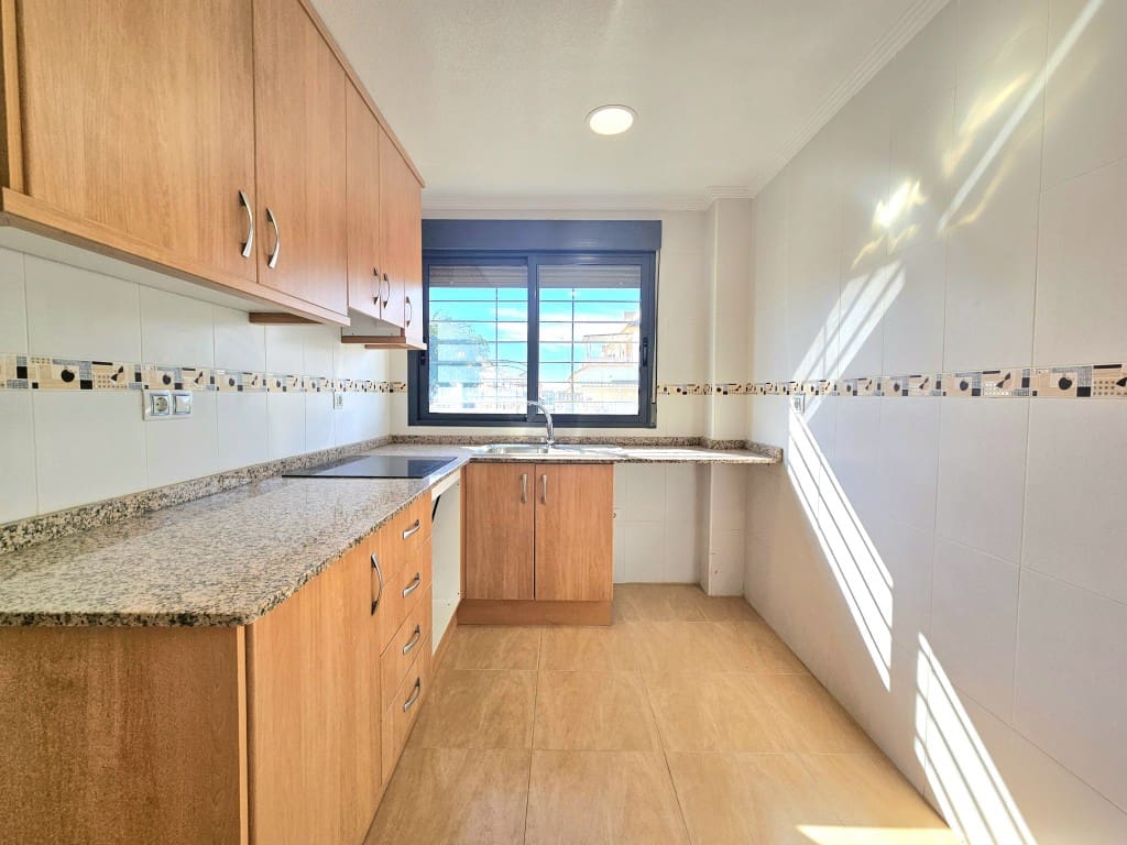 3 sypialnia Dom na sprzedaż w Torrevieja z basenem - 249 900 € (Ref: 9382406)