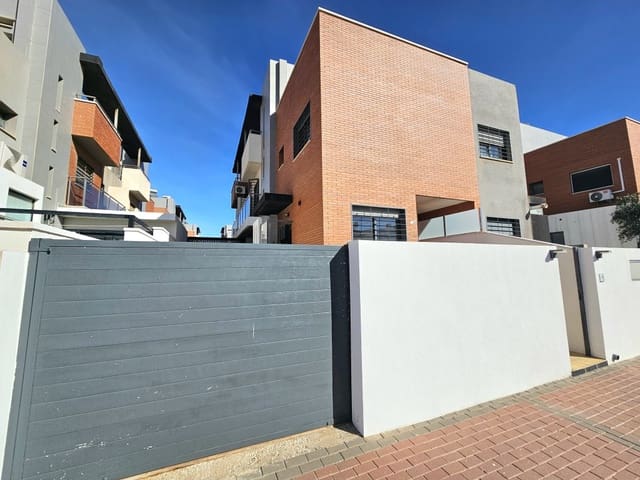 3 sypialnia Dom na sprzedaż w Torrevieja z basenem - 249 900 € (Ref: 9382406)