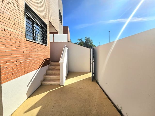 3 sypialnia Dom na sprzedaż w Torrevieja z basenem - 249 900 € (Ref: 9382406)