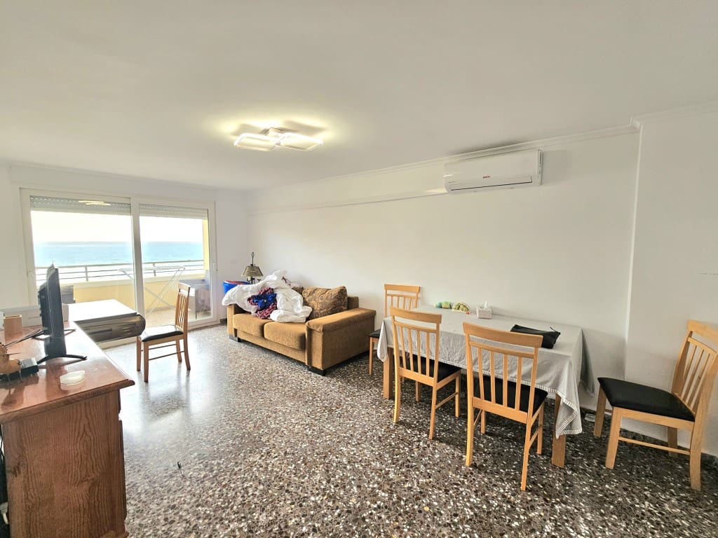 3 bedroom Apartment for rent in Torrevieja - € 1,100 (Ref: 9453132)