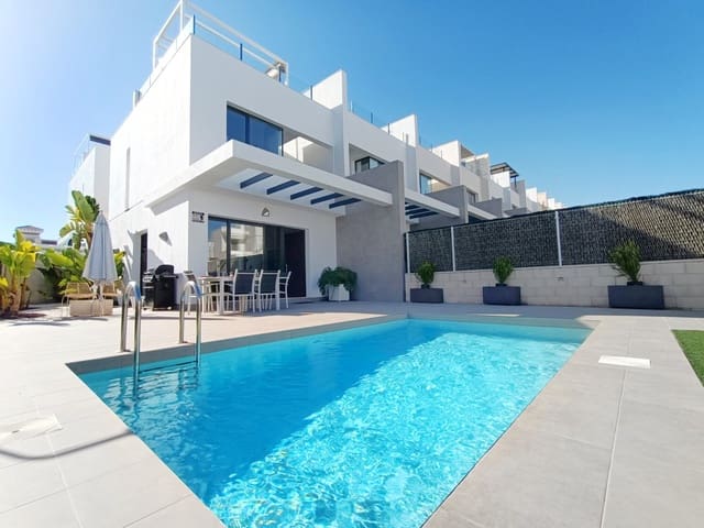 3 slaapkamer Huis te koop in Villamartin, Orihuela met zwembad garage - € 410.000 (Ref: 9478664)