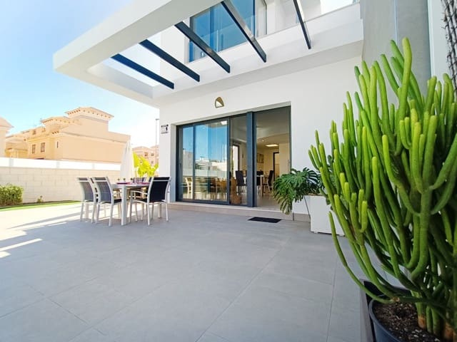 3 slaapkamer Huis te koop in Villamartin, Orihuela met zwembad garage - € 410.000 (Ref: 9478664)