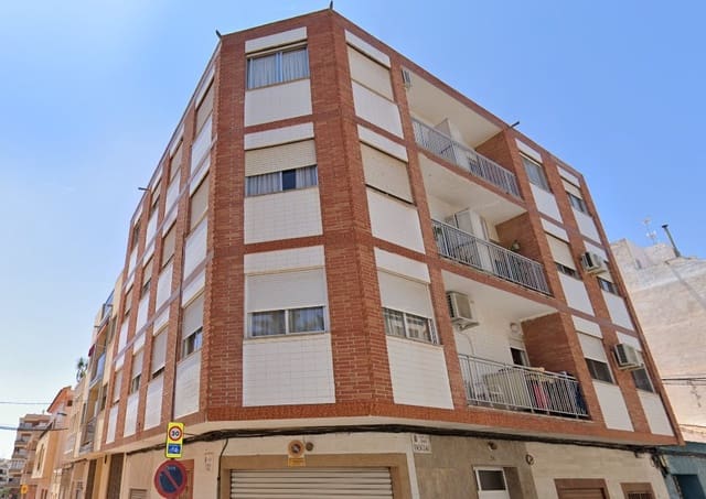 2 bedroom Apartment for sale in Torrevieja - € 119,900 (Ref: 9485582)