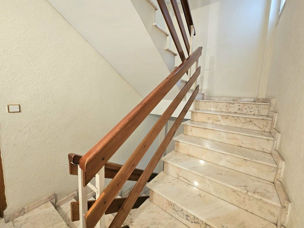 2 bedroom Apartment for sale in Torrevieja - € 119,900 (Ref: 9485582)