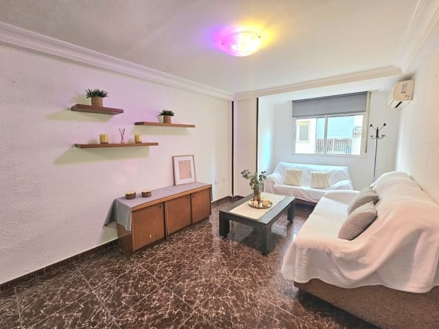 2 bedroom Apartment for sale in Torrevieja - € 119,900 (Ref: 9485582)