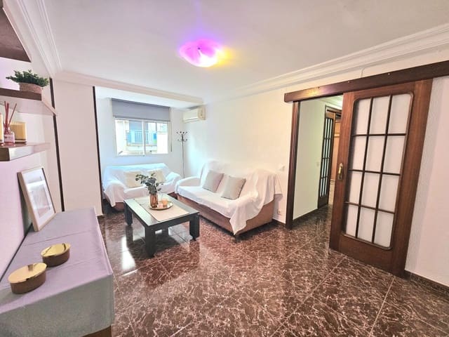 2 bedroom Apartment for sale in Torrevieja - € 119,900 (Ref: 9485582)