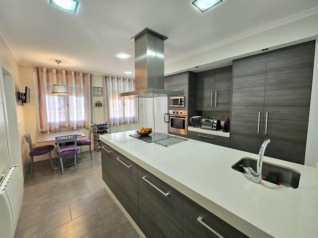 3 makuuhuone Huvila myytävänä paikassa San Fulgencio mukana uima-altaan - 425 000 € (Ref: 9599251)