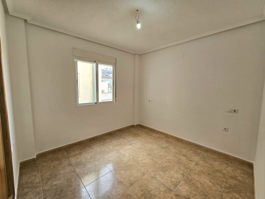 2 soverom Penthouse til salgs i Torrevieja - € 144 900 (Ref: 9726407)