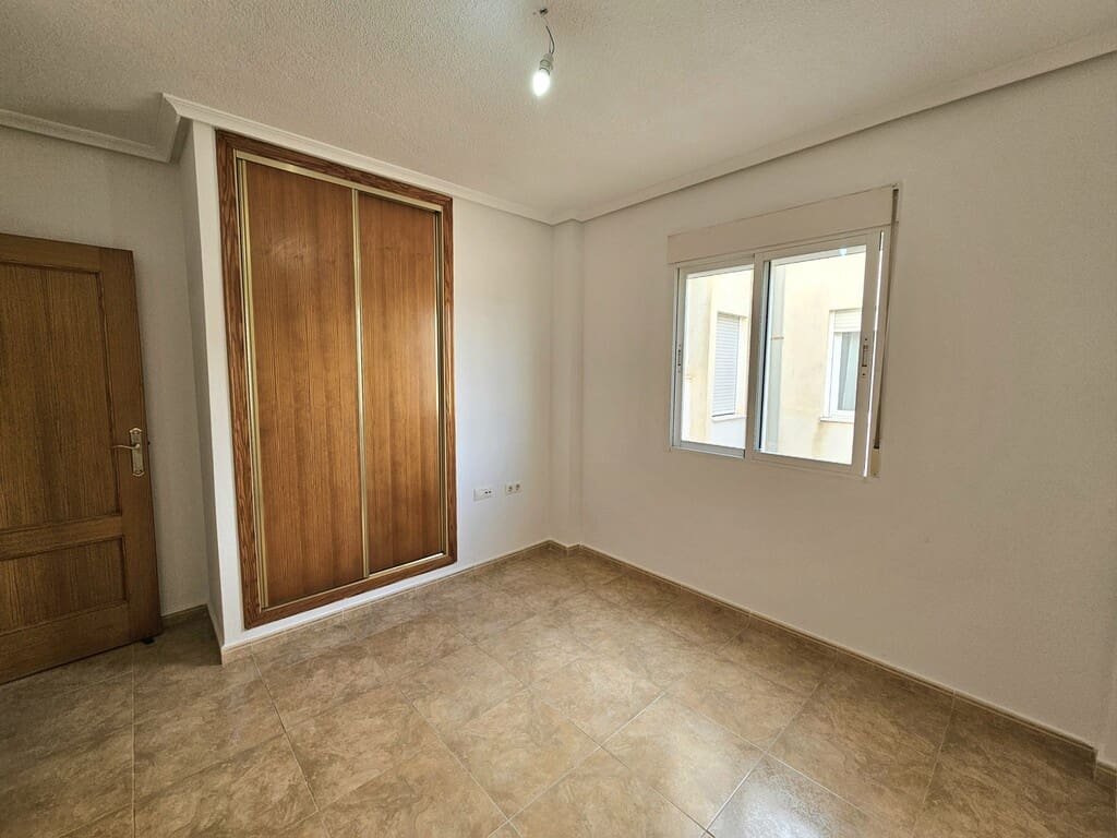 2 soverom Penthouse til salgs i Torrevieja - € 144 900 (Ref: 9726407)