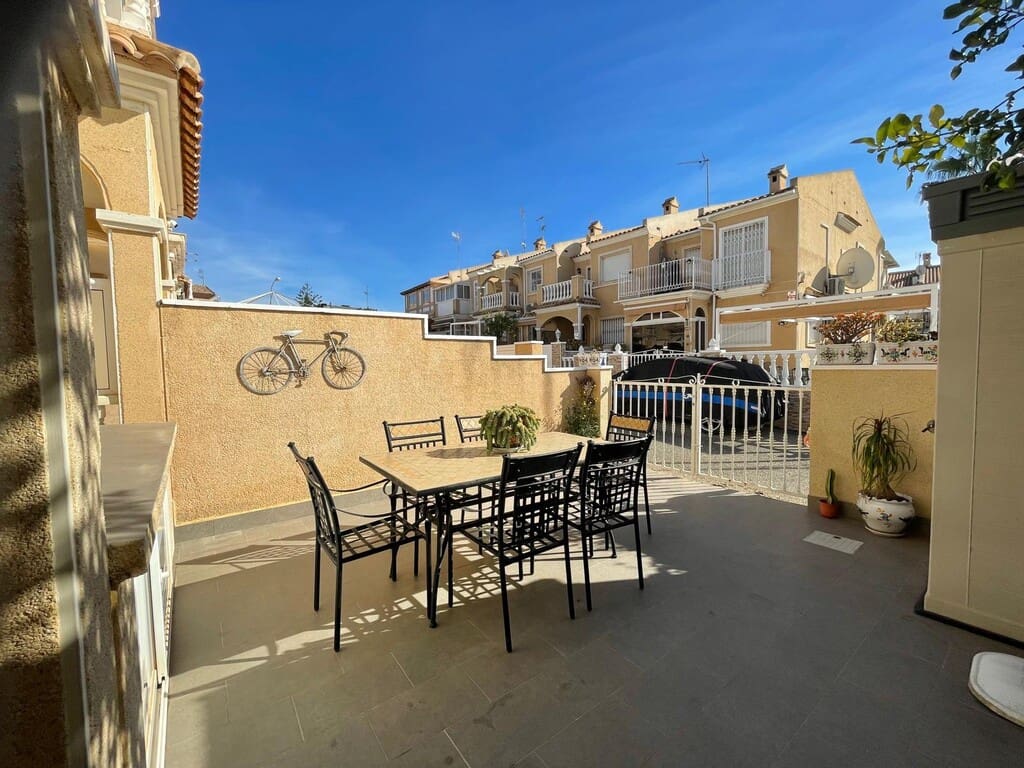 2 bedroom Apartment for sale in Aguas Nuevas with pool - € 185,000 (Ref: 9770390)