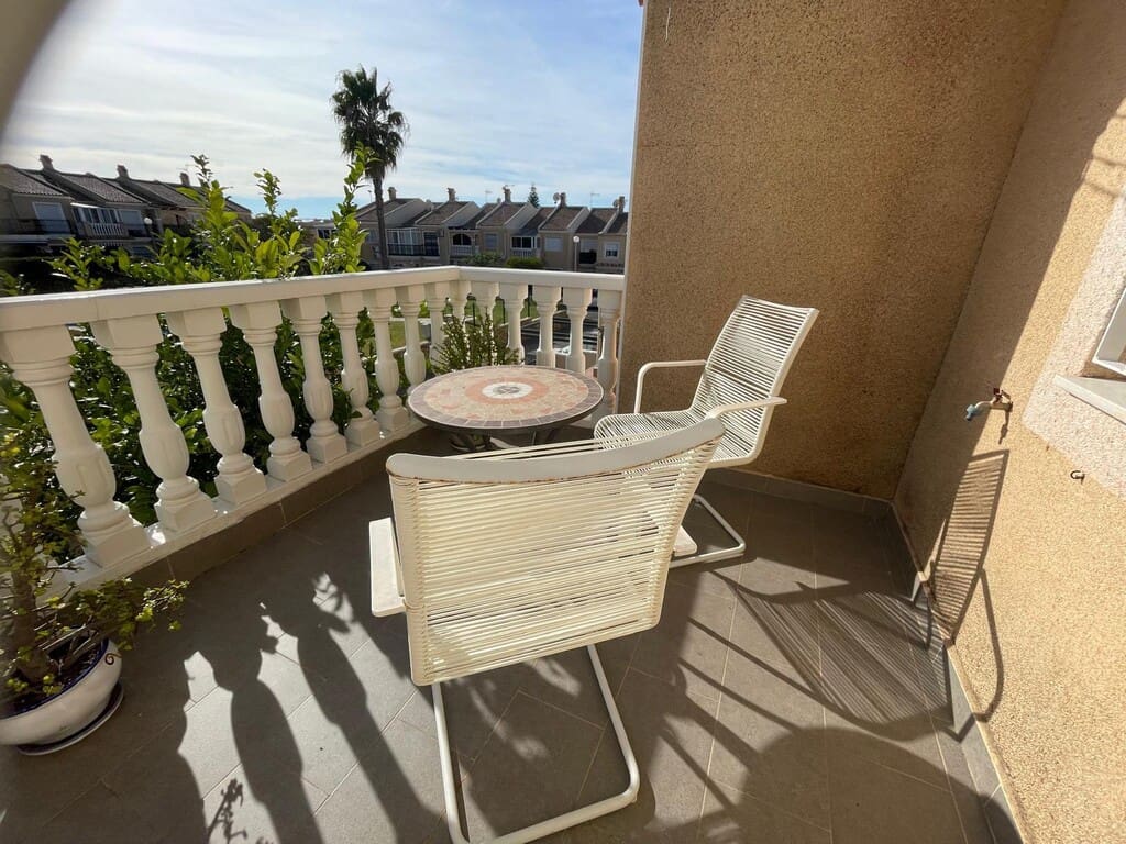 2 bedroom Apartment for sale in Aguas Nuevas with pool - € 185,000 (Ref: 9770390)