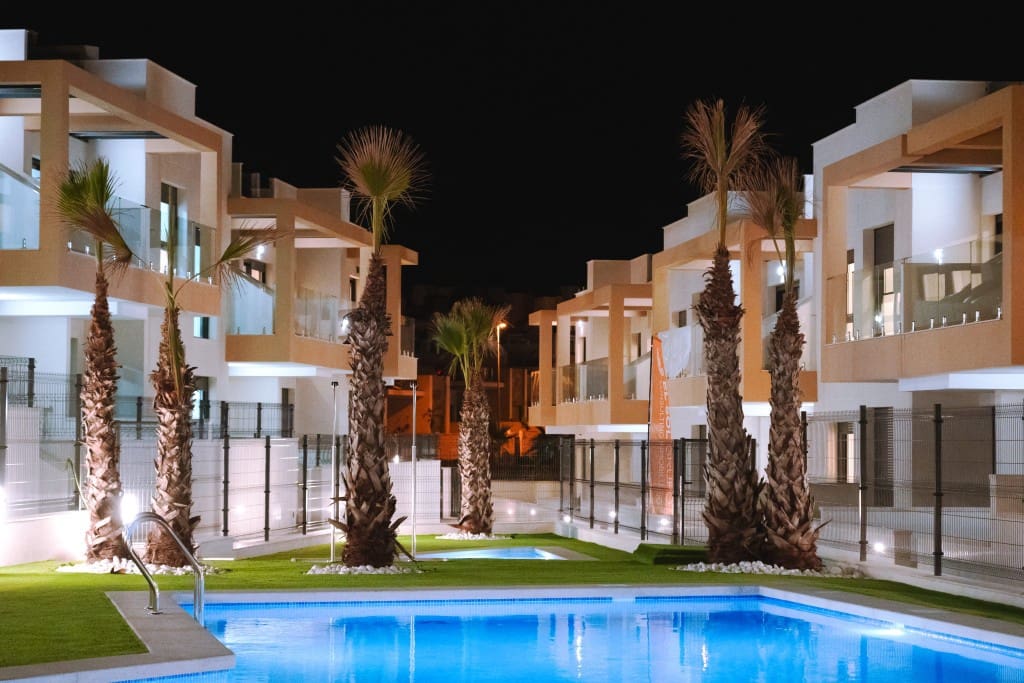2 chambre Bungalow à vendre à Orihuela Costa avec piscine - 255 000 € (Ref: 9828822)
