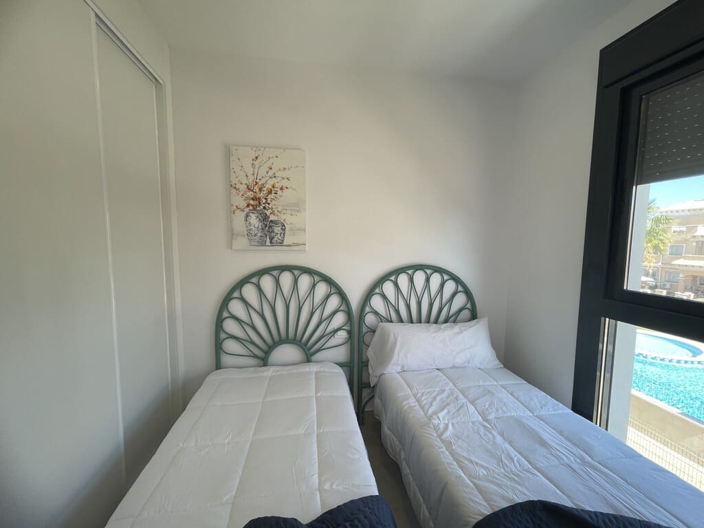 2 chambre Bungalow à vendre à Orihuela Costa avec piscine - 255 000 € (Ref: 9828822)