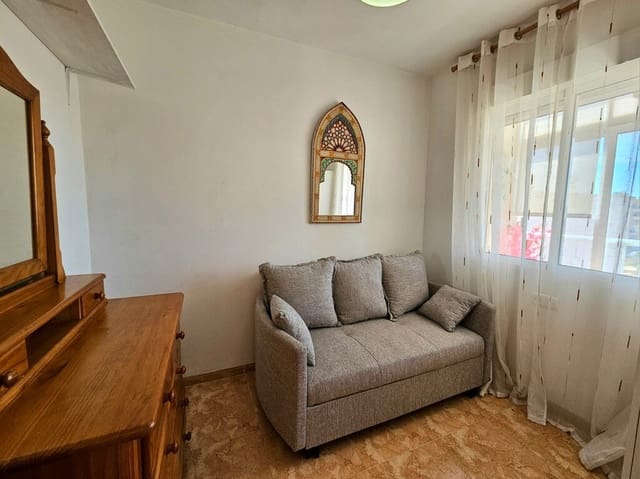 2 bedroom Apartment for sale in Torrevieja - € 142,000 (Ref: 9884314)