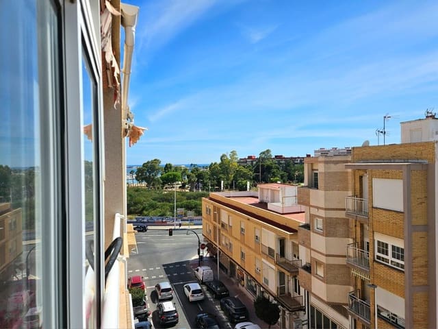 2 bedroom Apartment for sale in Torrevieja - € 142,000 (Ref: 9884314)