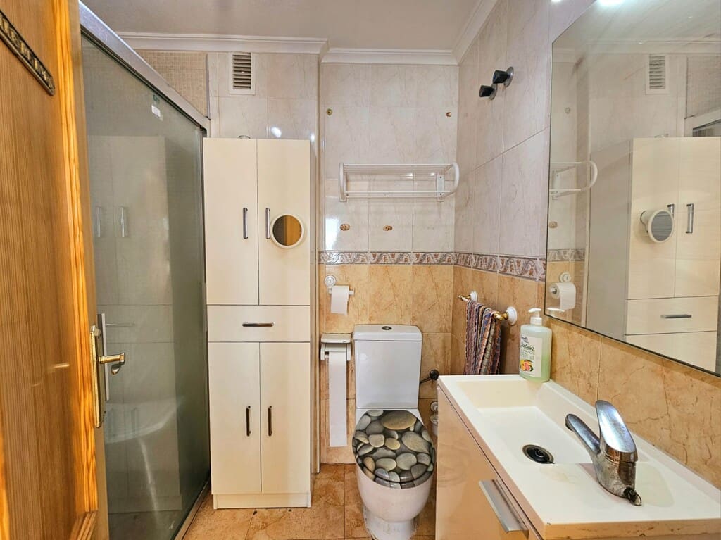 2 makuuhuone Huoneisto myytävänä paikassa Torrevieja - 142 000 € (Ref: 9884314)