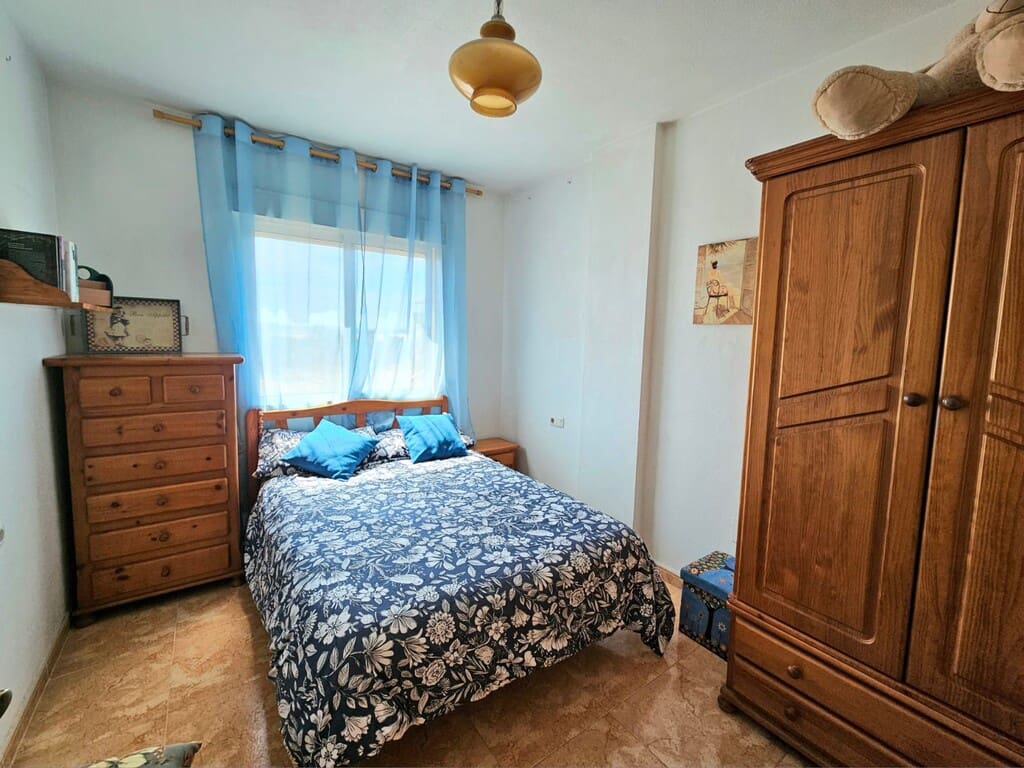2 makuuhuone Huoneisto myytävänä paikassa Torrevieja - 142 000 € (Ref: 9884314)