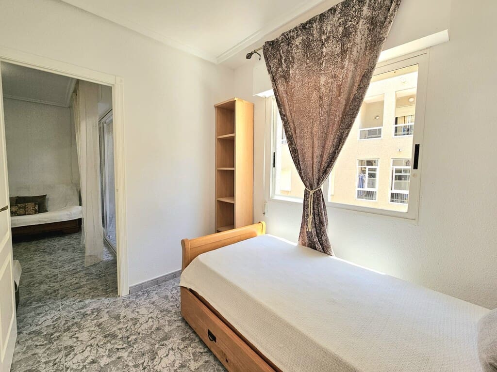 3 sovrum Lägenhet till salu i Torrevieja - 168 900 € (Ref: 9930372)