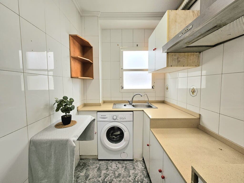 3 sovrum Lägenhet till salu i Torrevieja - 168 900 € (Ref: 9930372)