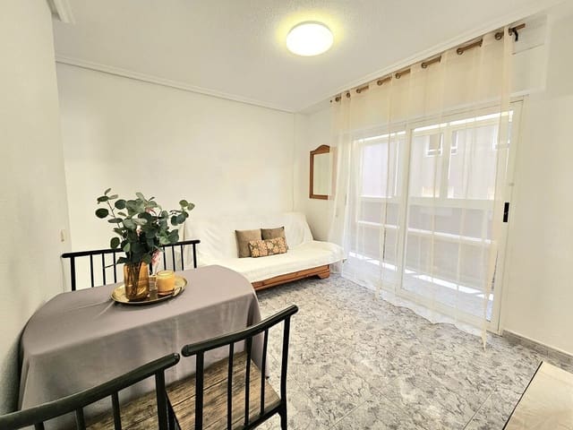 3 sovrum Lägenhet till salu i Torrevieja - 168 900 € (Ref: 9930372)