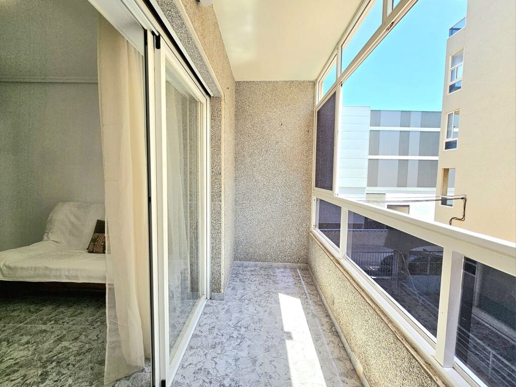 3 sovrum Lägenhet till salu i Torrevieja - 168 900 € (Ref: 9930372)