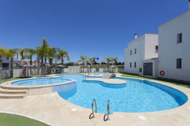 3 bedroom Townhouse for sale in Torrevieja with pool garage - € 319,900 (Ref: 9957605)