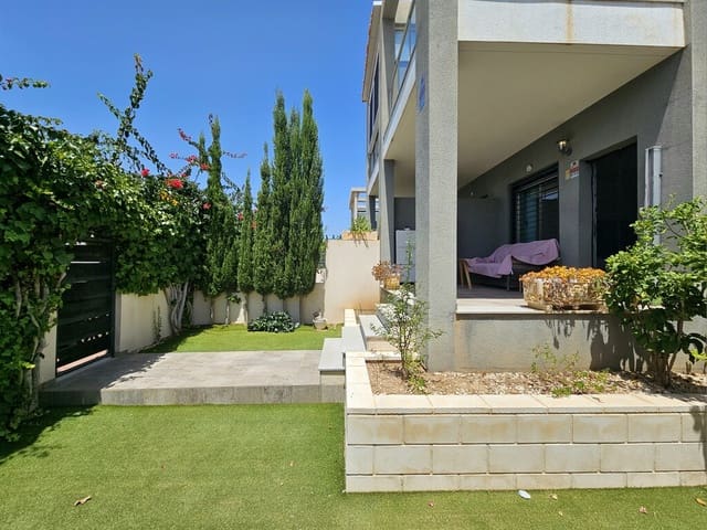 3 bedroom Townhouse for sale in Torrevieja with pool garage - € 319,900 (Ref: 9957605)