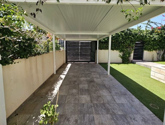 3 bedroom Townhouse for sale in Torrevieja with pool garage - € 319,900 (Ref: 9957605)