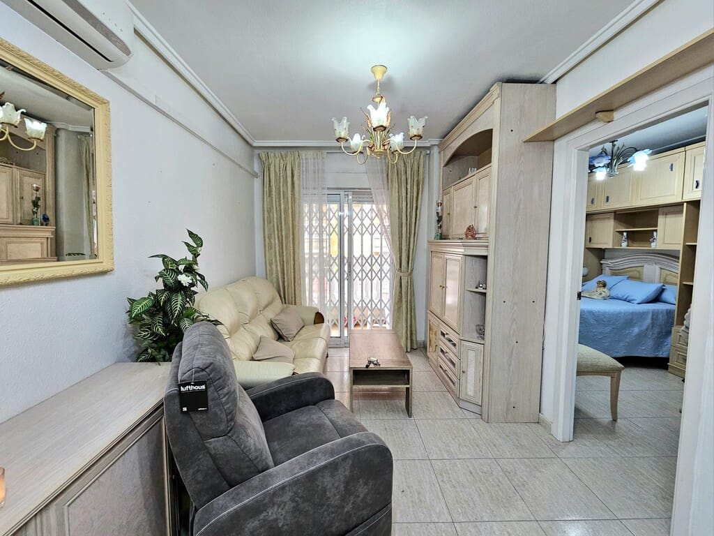 2 soveværelse Lejlighed til salg i Torrevieja - € 156.000 (Ref: 9964911)