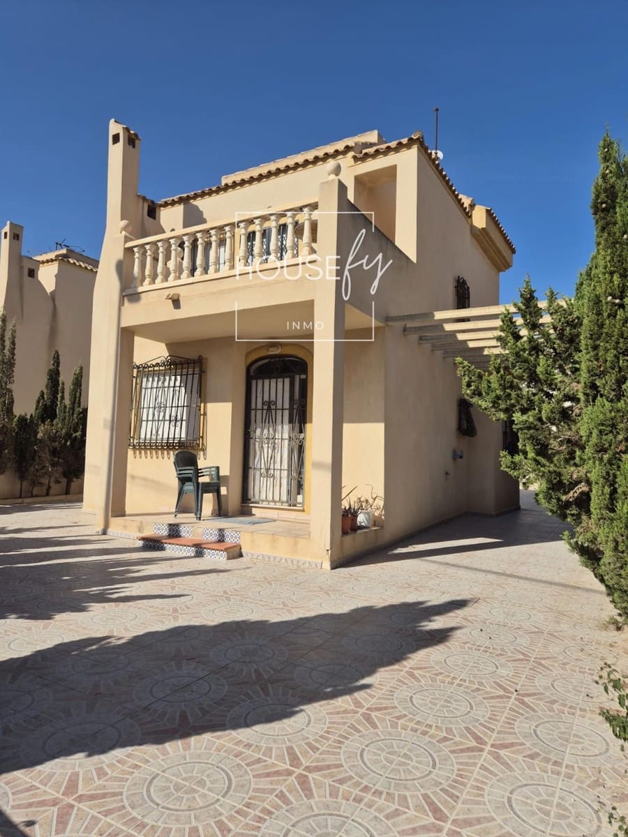 3 bedroom Villa for sale in Torrevieja - € 335,000 (Ref: 8596132)