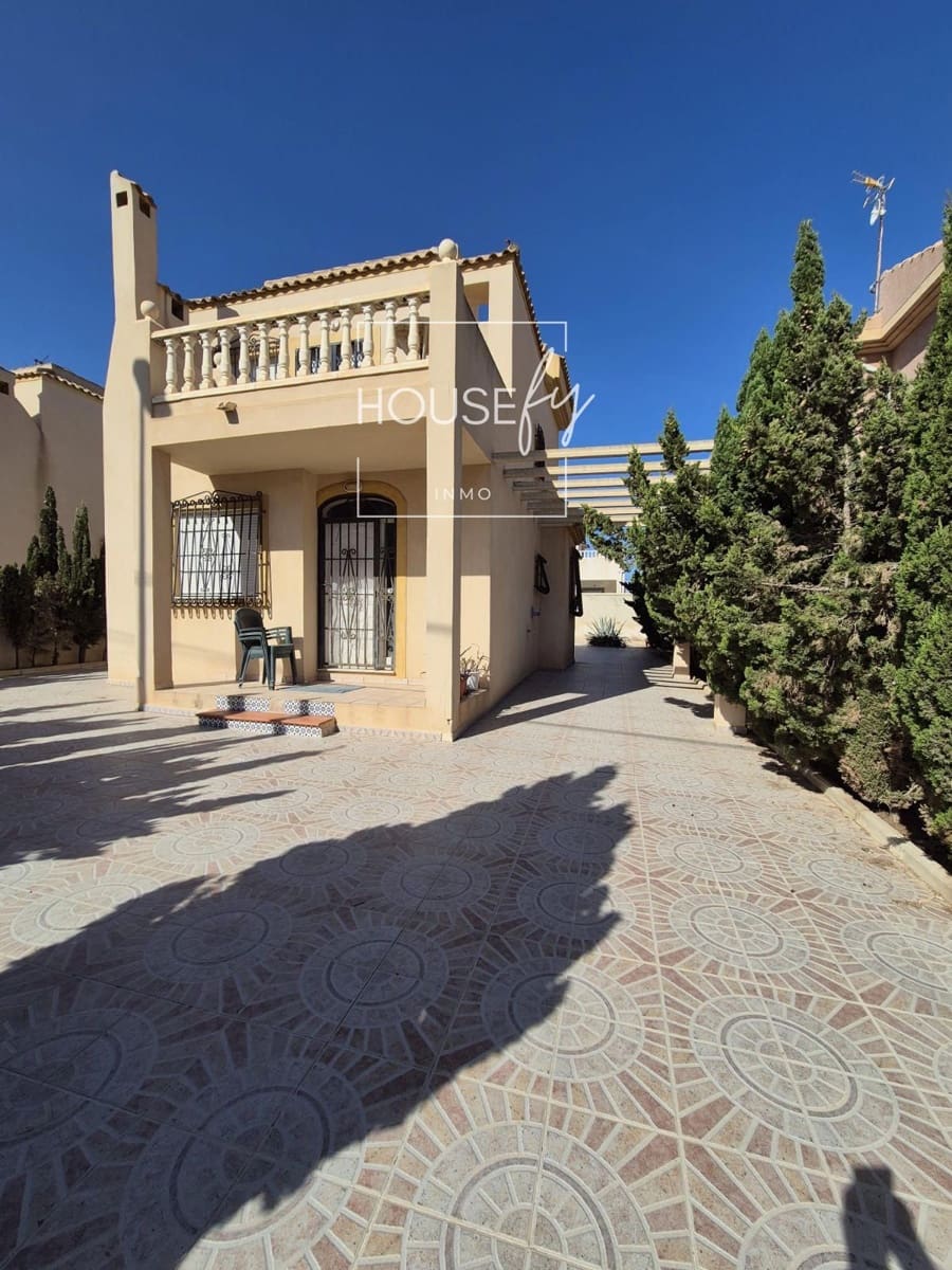3 bedroom Villa for sale in Torrevieja - € 335,000 (Ref: 8596132)