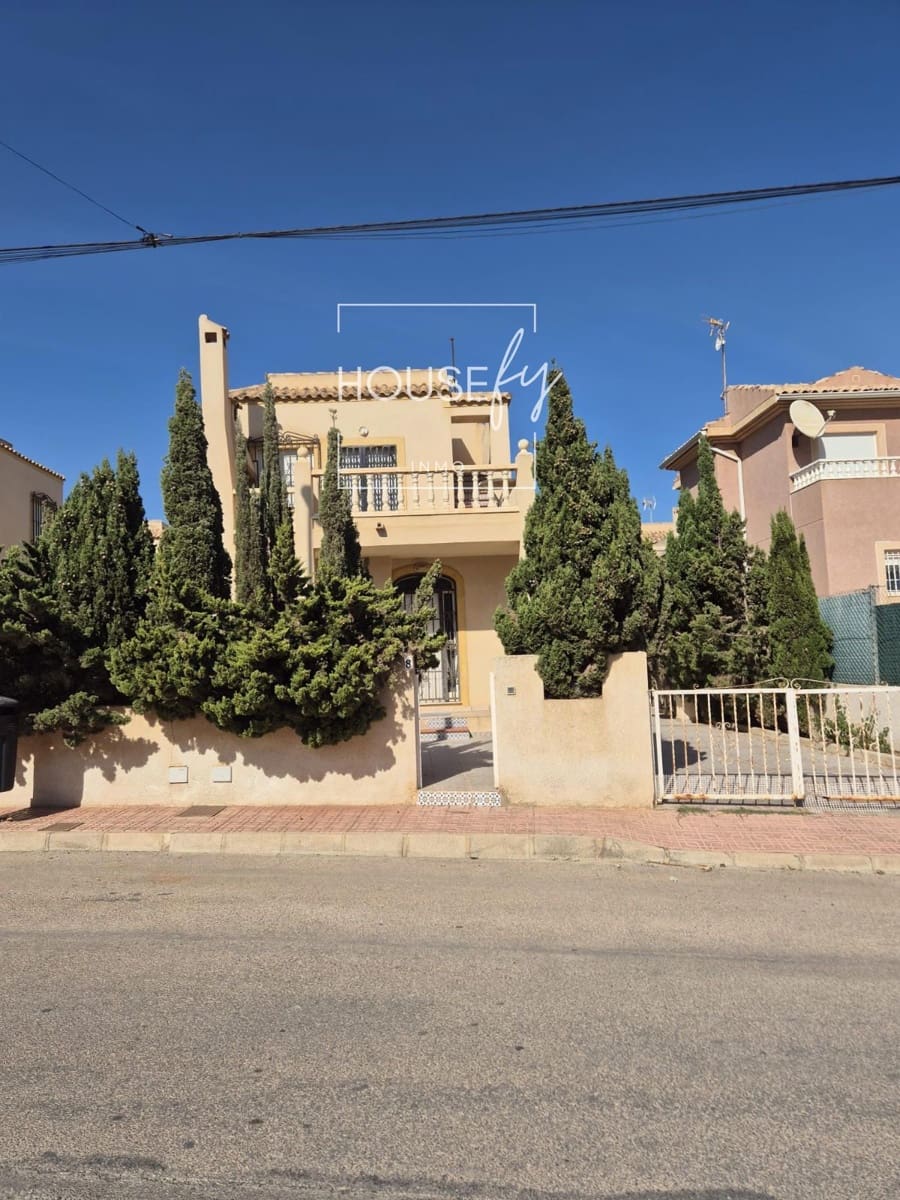 3 bedroom Villa for sale in Torrevieja - € 335,000 (Ref: 8596132)
