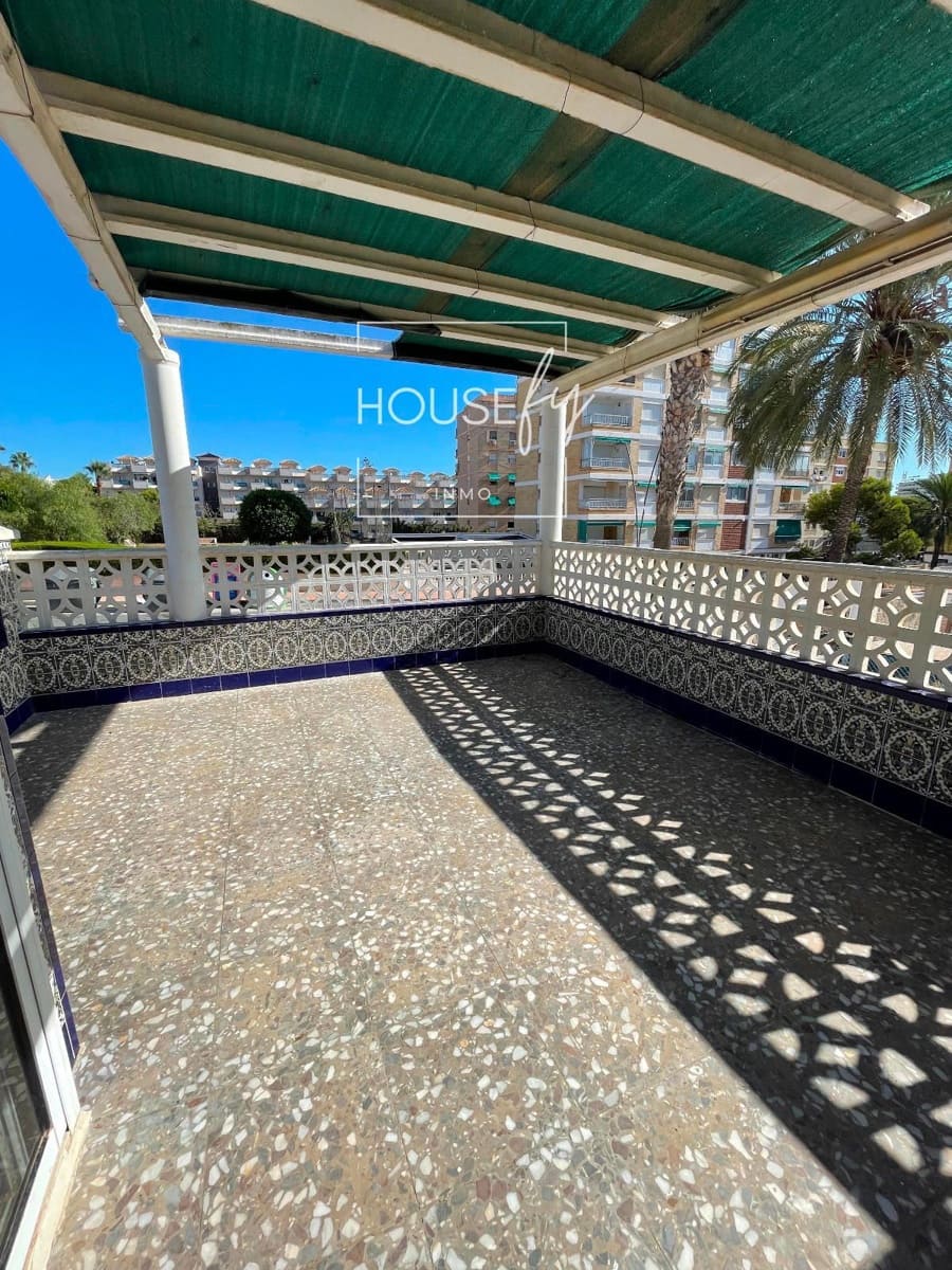 Chalet de 4 habitaciones en Orihuela Costa en venta con garaje - 529.000 € (Ref: 8602523)