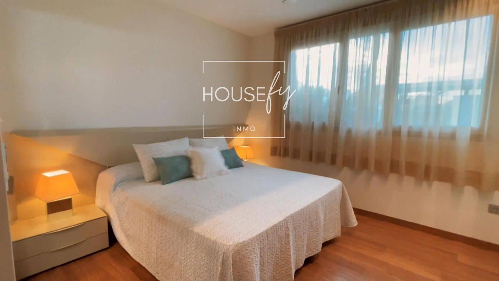 3 slaapkamer Villa te koop in Mil Palmeras met zwembad - € 590.000 (Ref: 8623368)