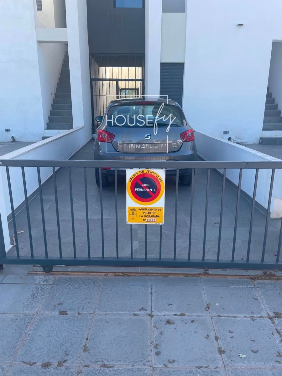 3 soverom Hus til salgs i Torre de la Horadada med svømmebasseng garasje - € 349 000 (Ref: 8917494)