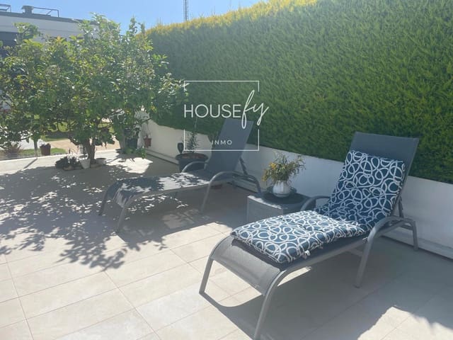 3 soverom Hus til salgs i Torre de la Horadada, Pilar de la Horadada med svømmebasseng garasje - € 349 000 (Ref: 8917494)