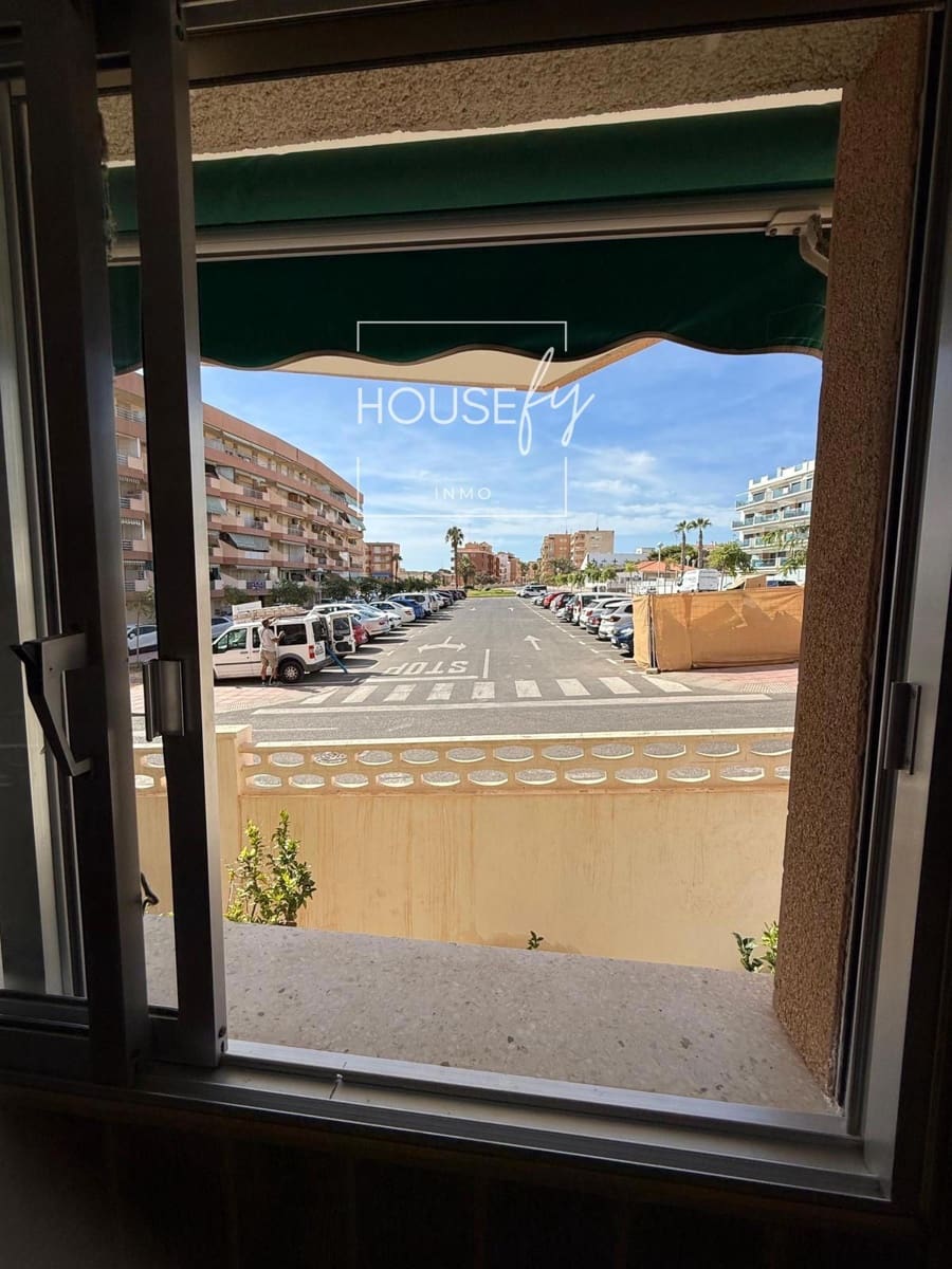 2 makuuhuone Asunto myytävänä paikassa Guardamar del Segura - 159 000 € (Ref: 9249209)