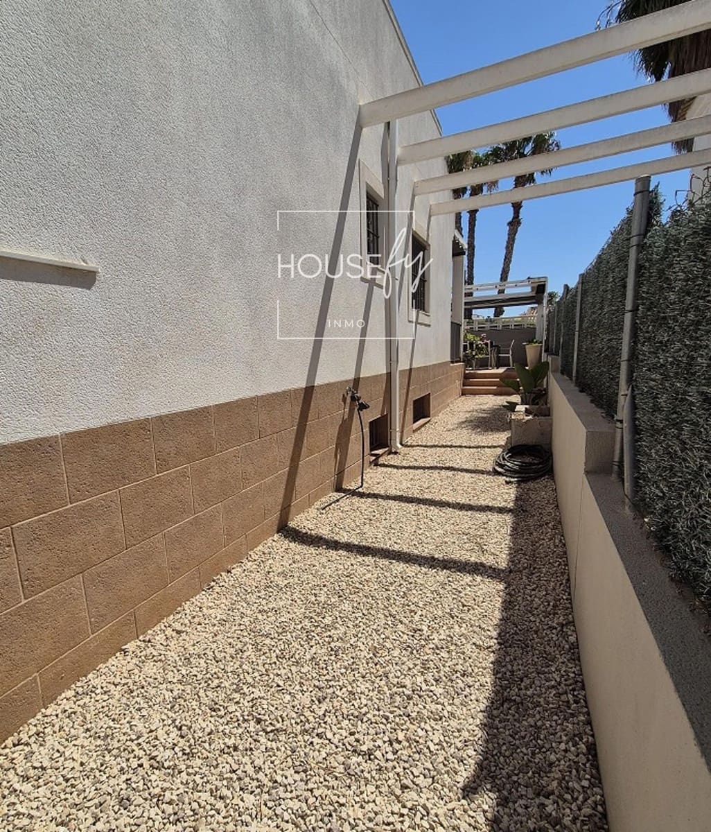 4 bedroom Villa for sale in San Fulgencio - € 265,000 (Ref: 9249210)