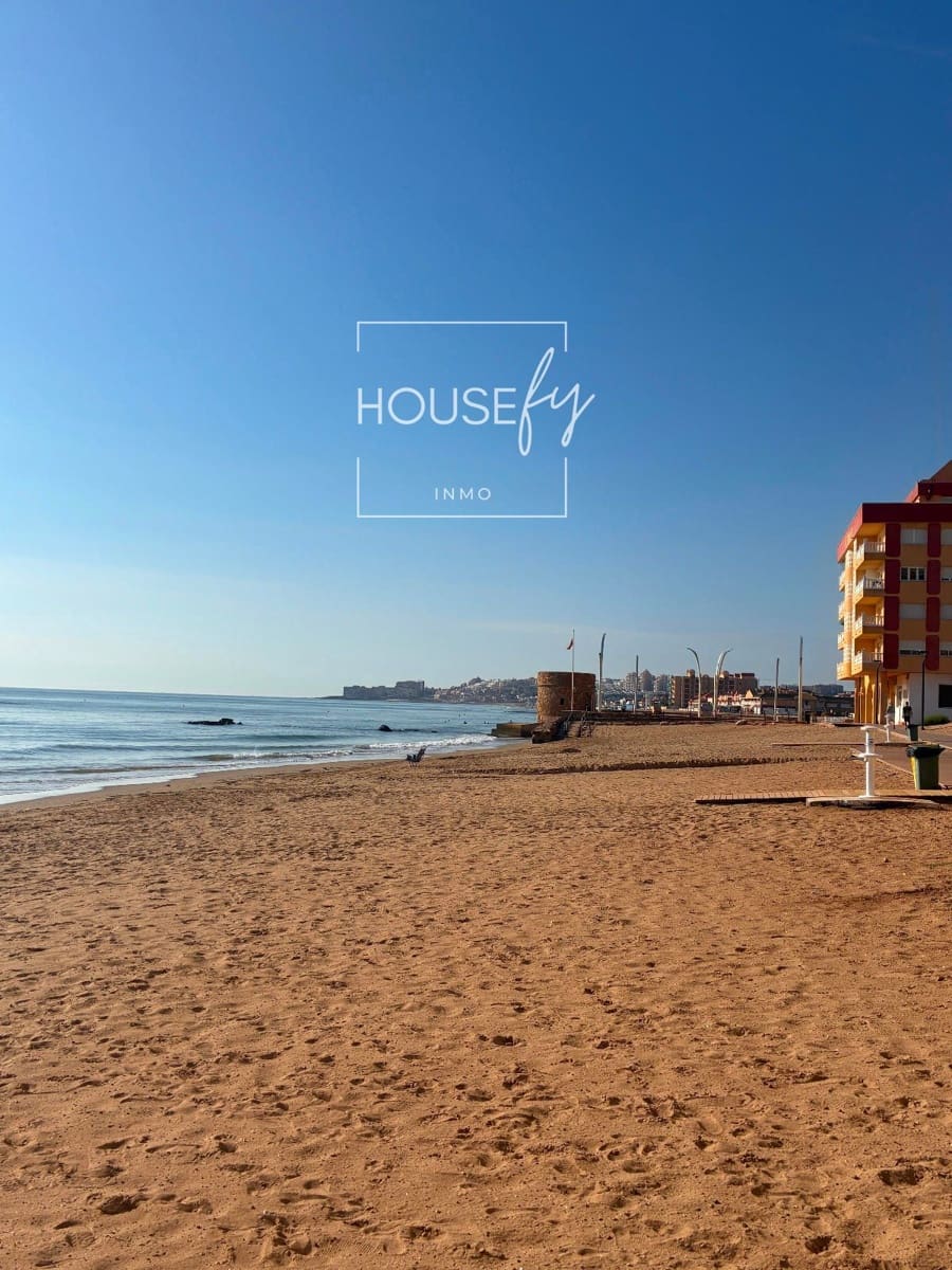1 slaapkamer Penthouse te koop in Torrevieja - € 129.000 (Ref: 9283028)