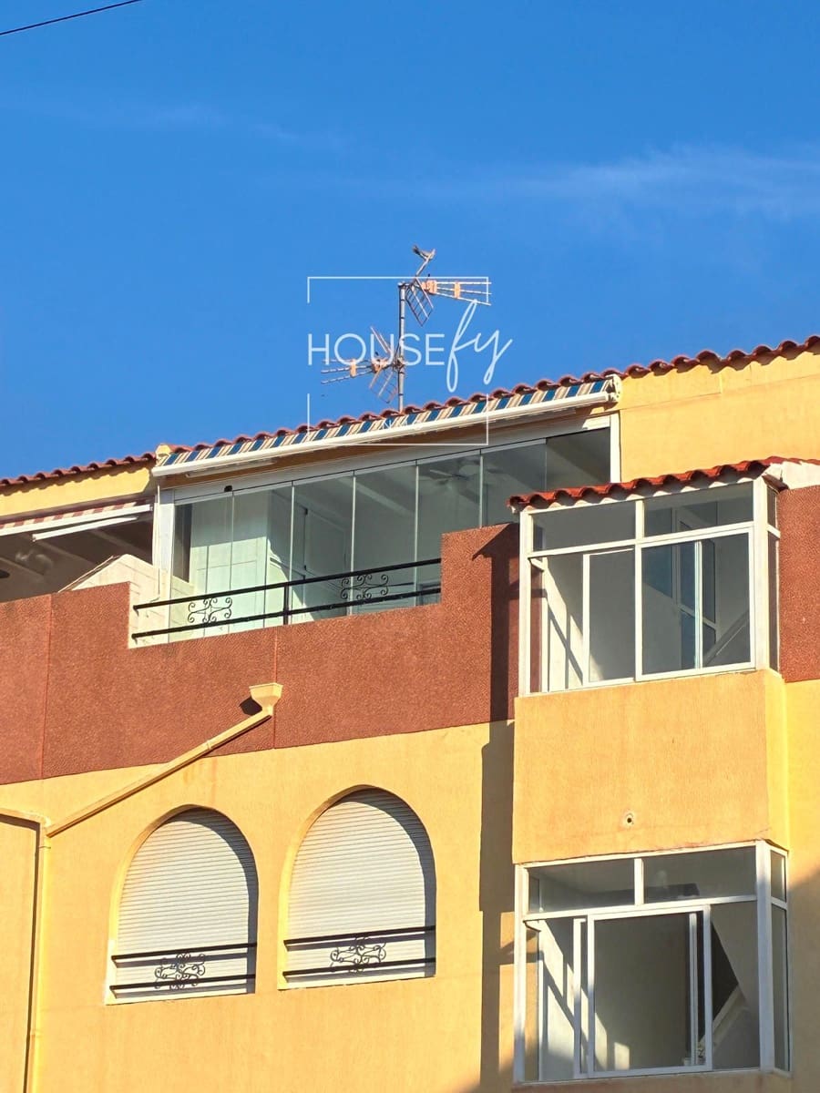1 slaapkamer Penthouse te koop in Torrevieja - € 129.000 (Ref: 9283028)