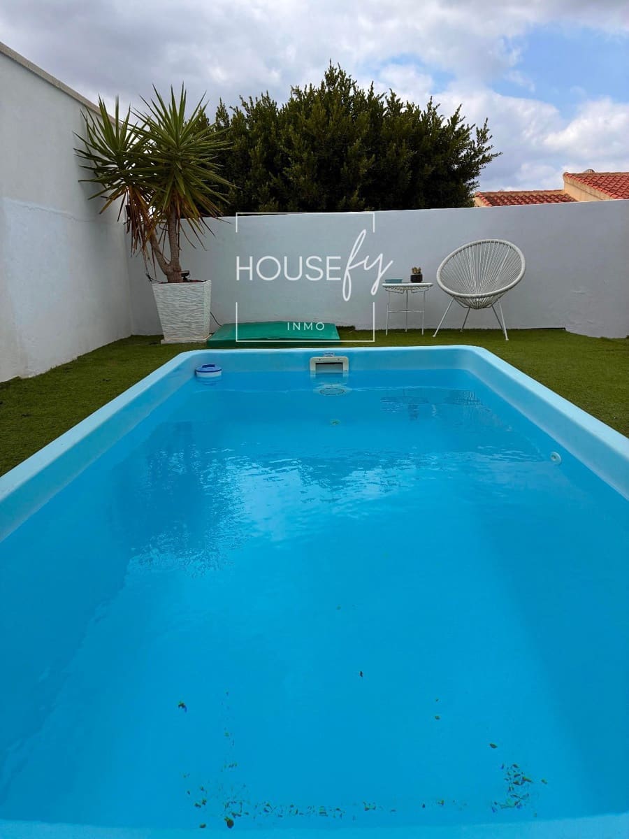 4 bedroom Villa for sale in San Fulgencio - € 299,000 (Ref: 9283029)