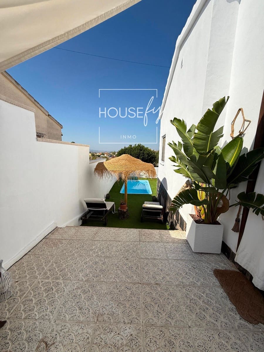 4 bedroom Villa for sale in San Fulgencio - € 299,000 (Ref: 9283029)