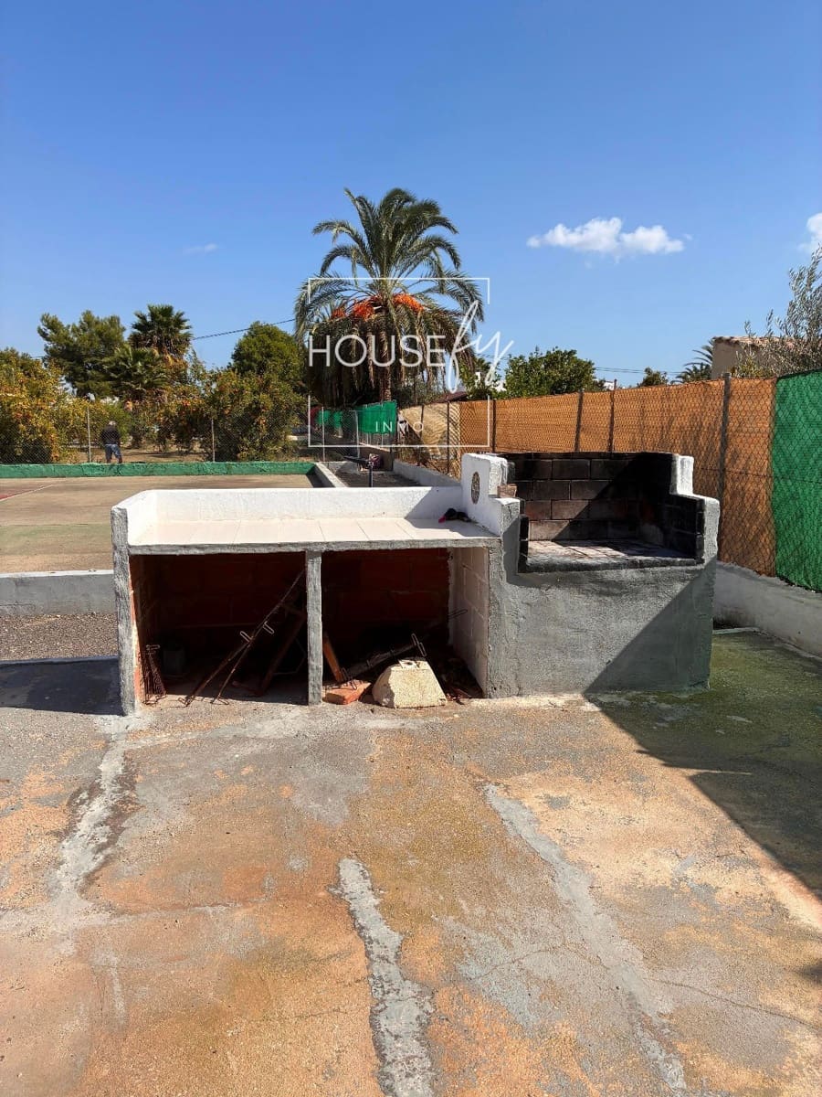 4 soveværelse Villa til salg i La Hoya med garage - € 279.000 (Ref: 9311543)