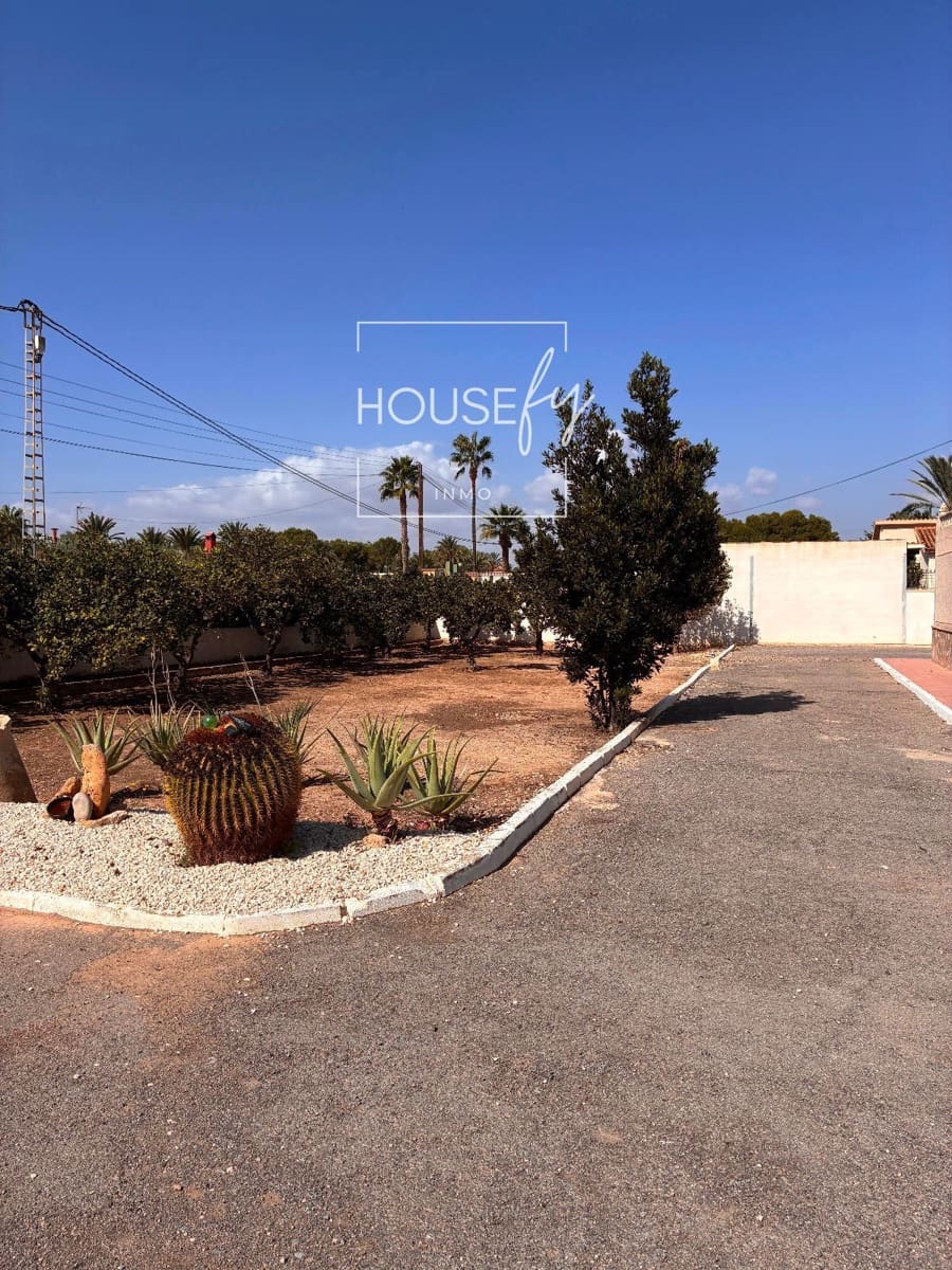 4 soveværelse Villa til salg i La Hoya med garage - € 279.000 (Ref: 9311543)