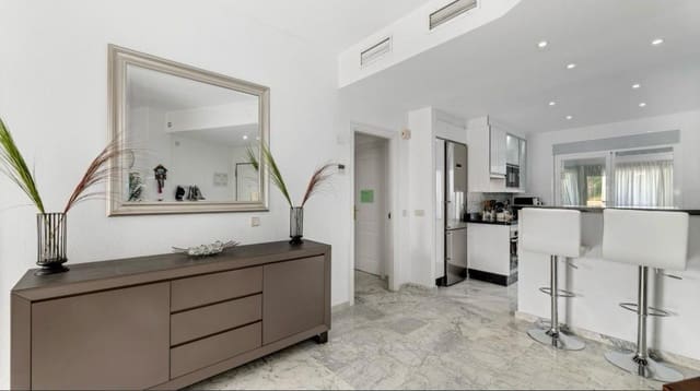 3 soverom Leilighet til salgs i Golden Mile, Marbella med svømmebasseng garasje - € 692 000 (Ref: 8632525)