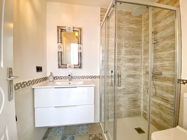 Casa de 2 habitaciones en Marbella en venta con garaje - 545.000 € (Ref: 8668157)