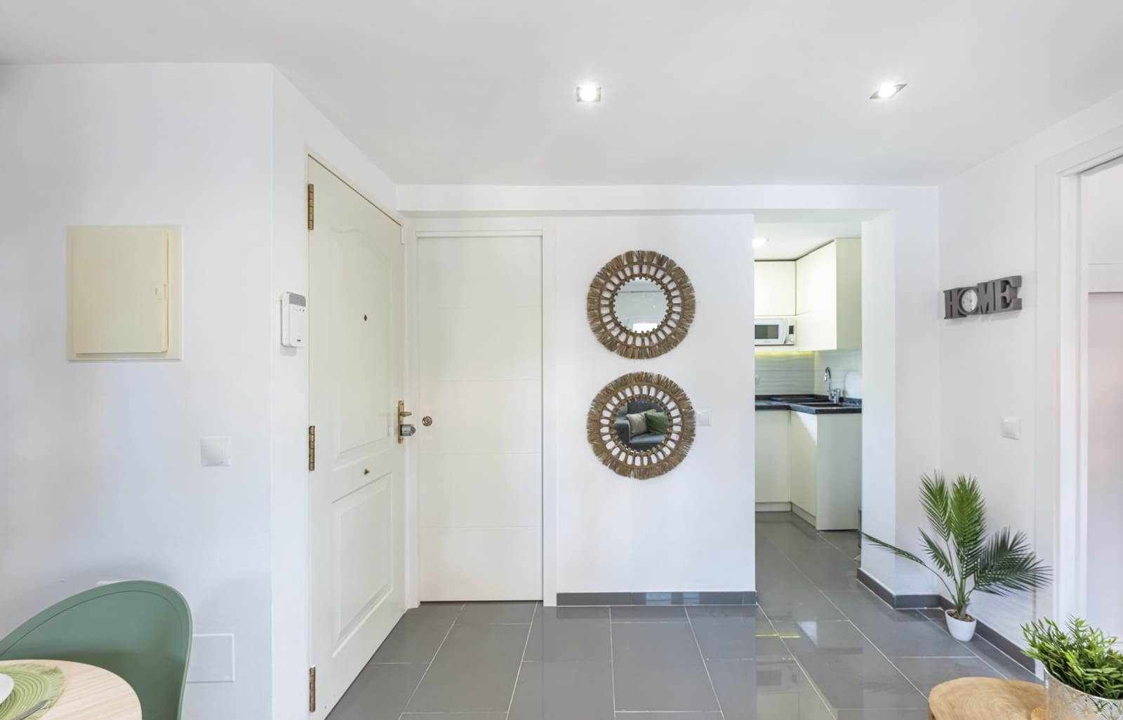 2 makuuhuone Huoneisto myytävänä paikassa Estepona - 198 000 € (Ref: 8926254)