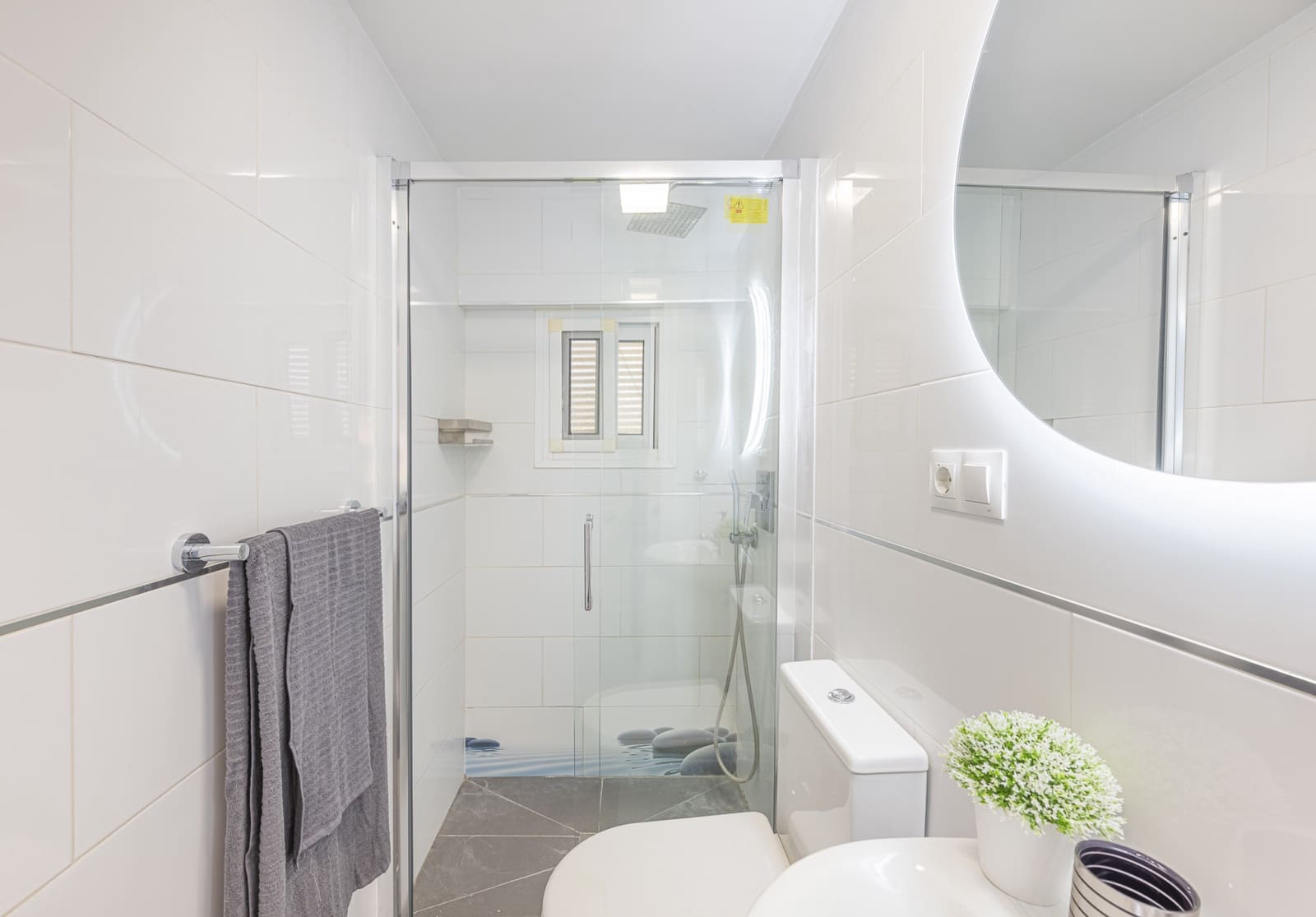 2 makuuhuone Huoneisto myytävänä paikassa Estepona - 198 000 € (Ref: 8926254)